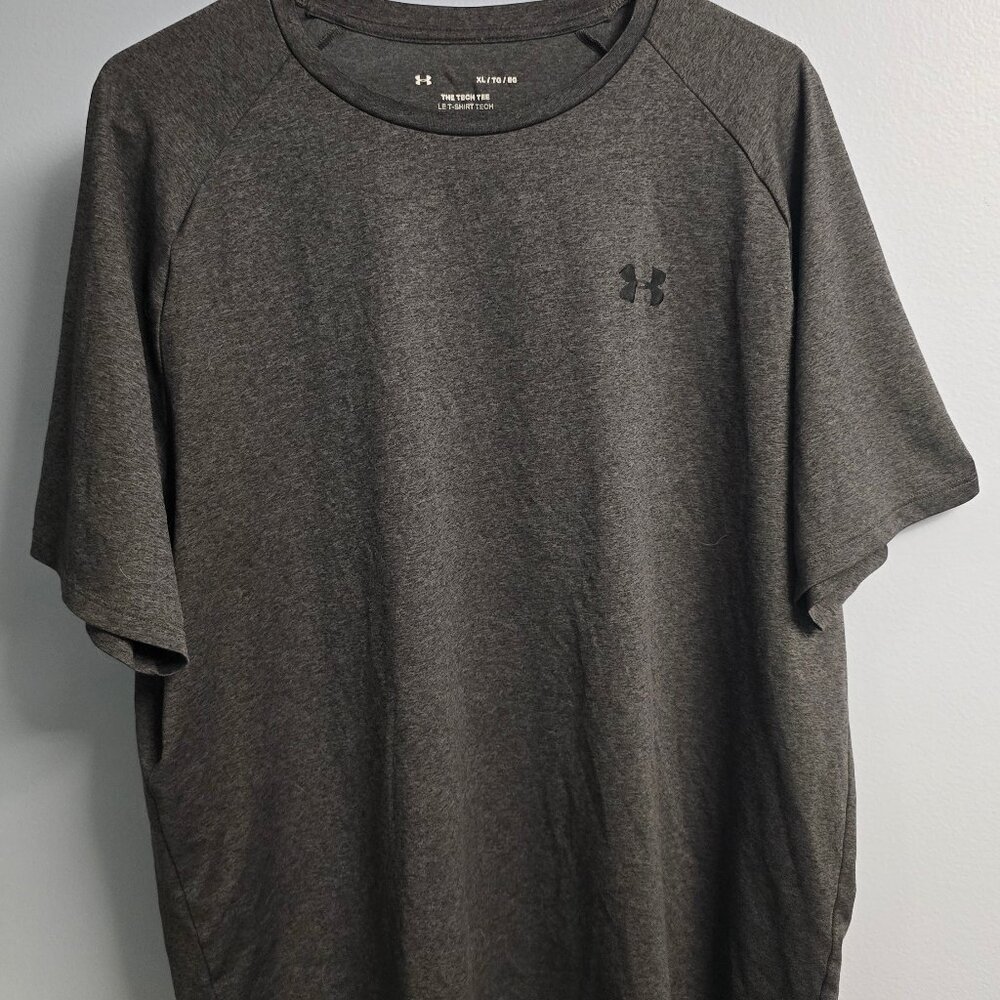 Under Armour Gray light Tee Shirt XL